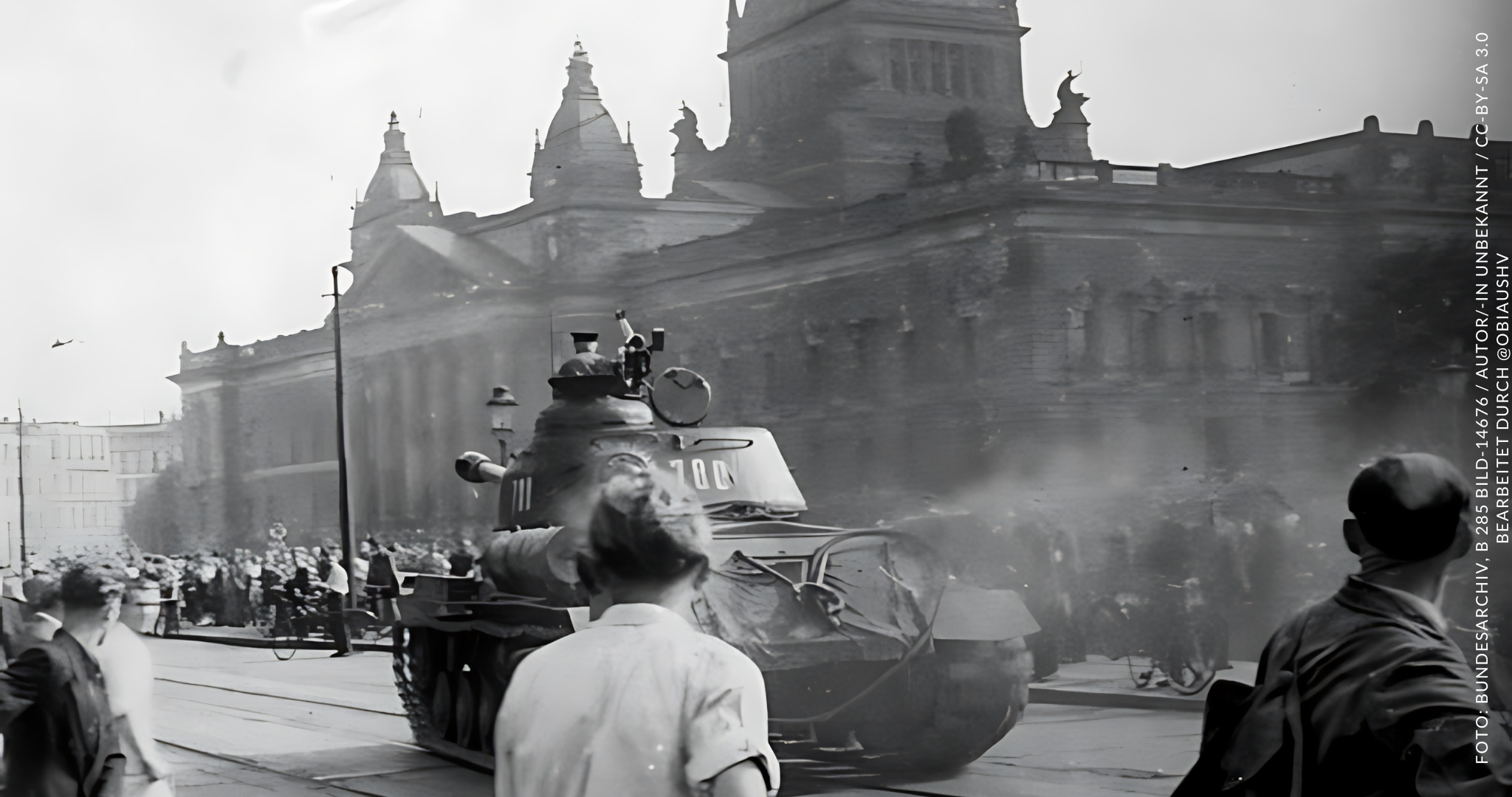 Volksaufstand 17. Juni 1953 b1 Sowjetischer IS-2-Panzer in Leipzig am 17. Juni 1953