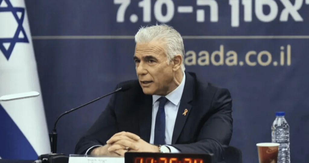 Jair Lapid vor dem zivilen Untersuchungsausschuss.