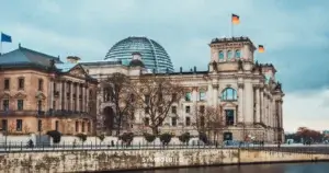 Sicherheitspaket der Bundesregierung Gesetzesverschaerfungen vor finaler Abstimmung im Bundestag