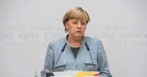 Merkel kritisiert Merz fuer AfD Zusammenarbeit